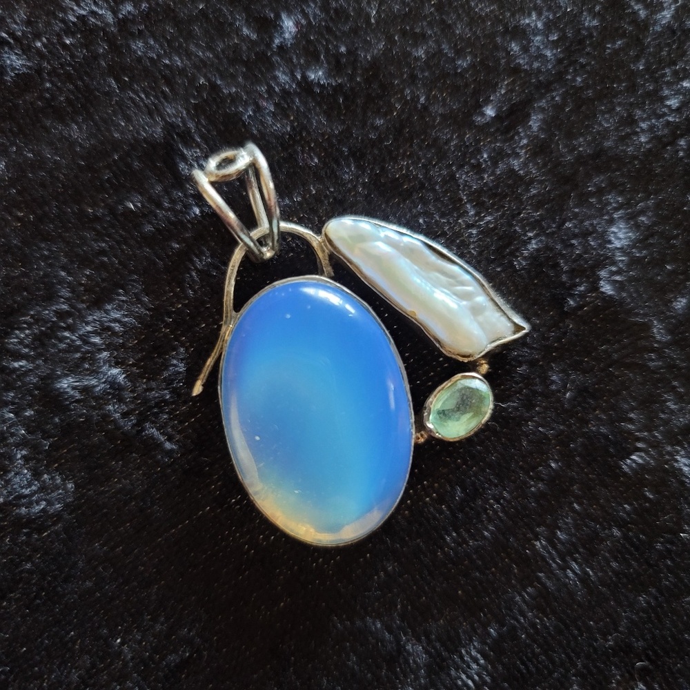 Opalite, Pearl & Peridot Pendant